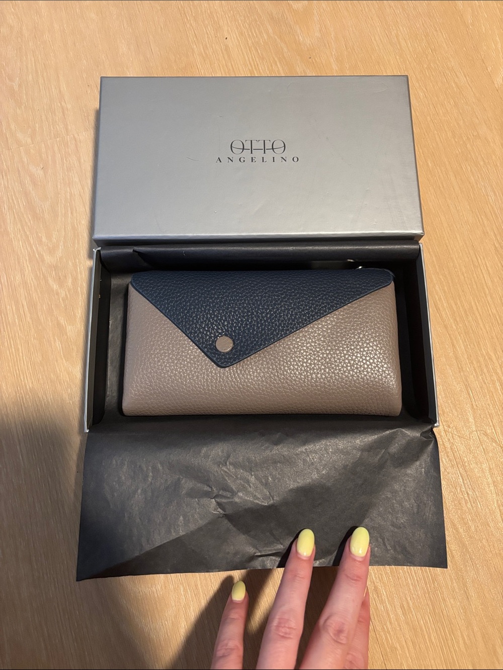 NIB Otto Angelino Genuine Leather Envelope Wallet